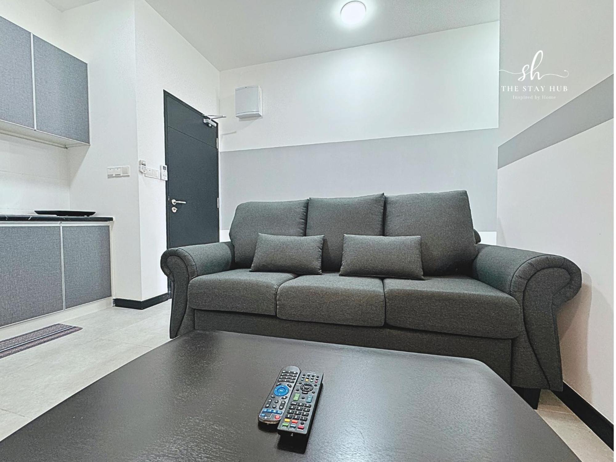 Neu Klcc By The Hub Apartment