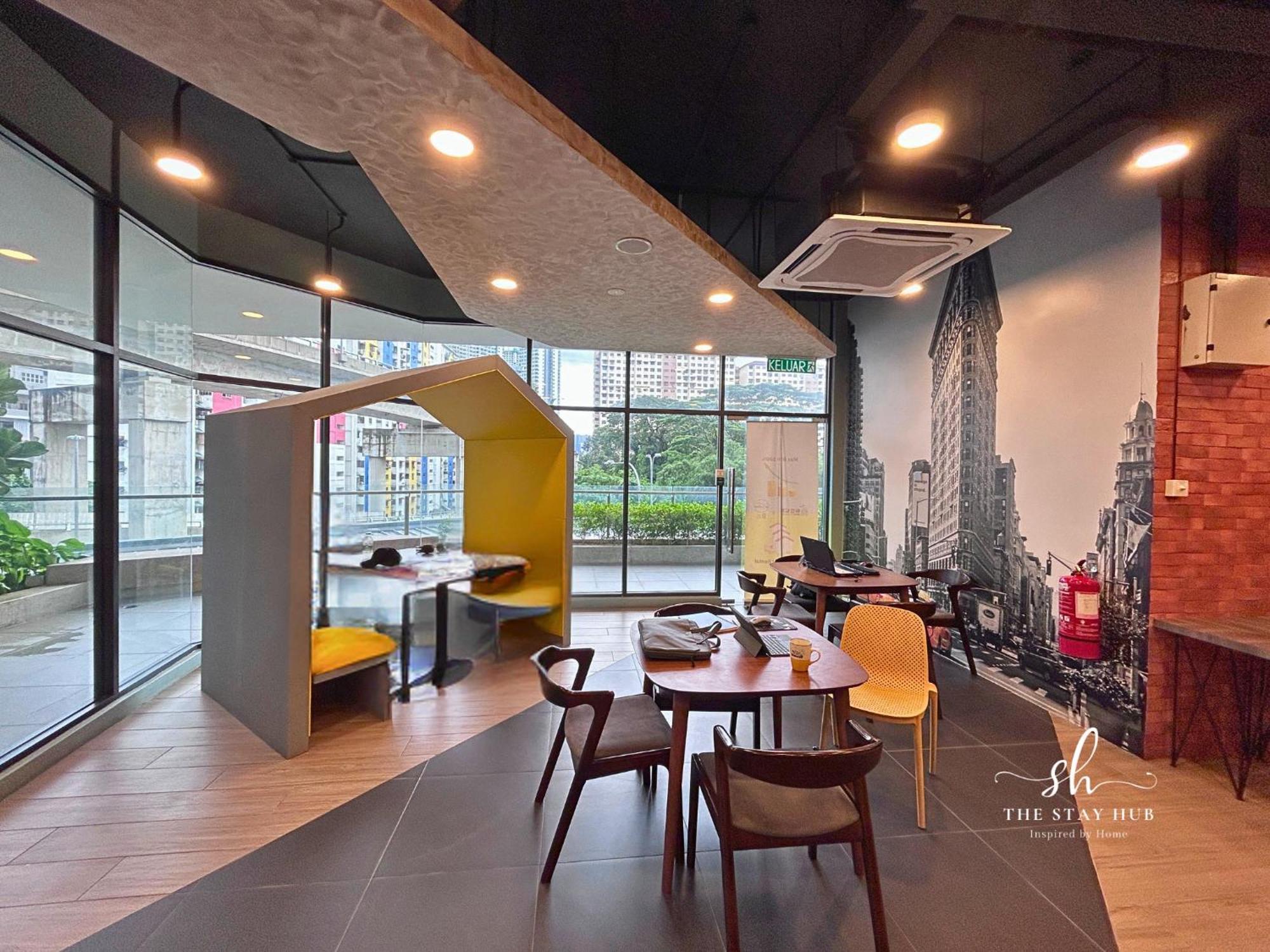 Neu Klcc By The Hub